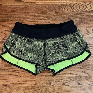 Lulu lemon size 6 speed up shorts